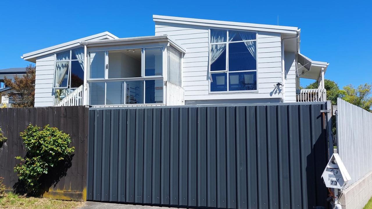 Bed And Breakfast Happy Home Taupo Accommodation Esterno foto