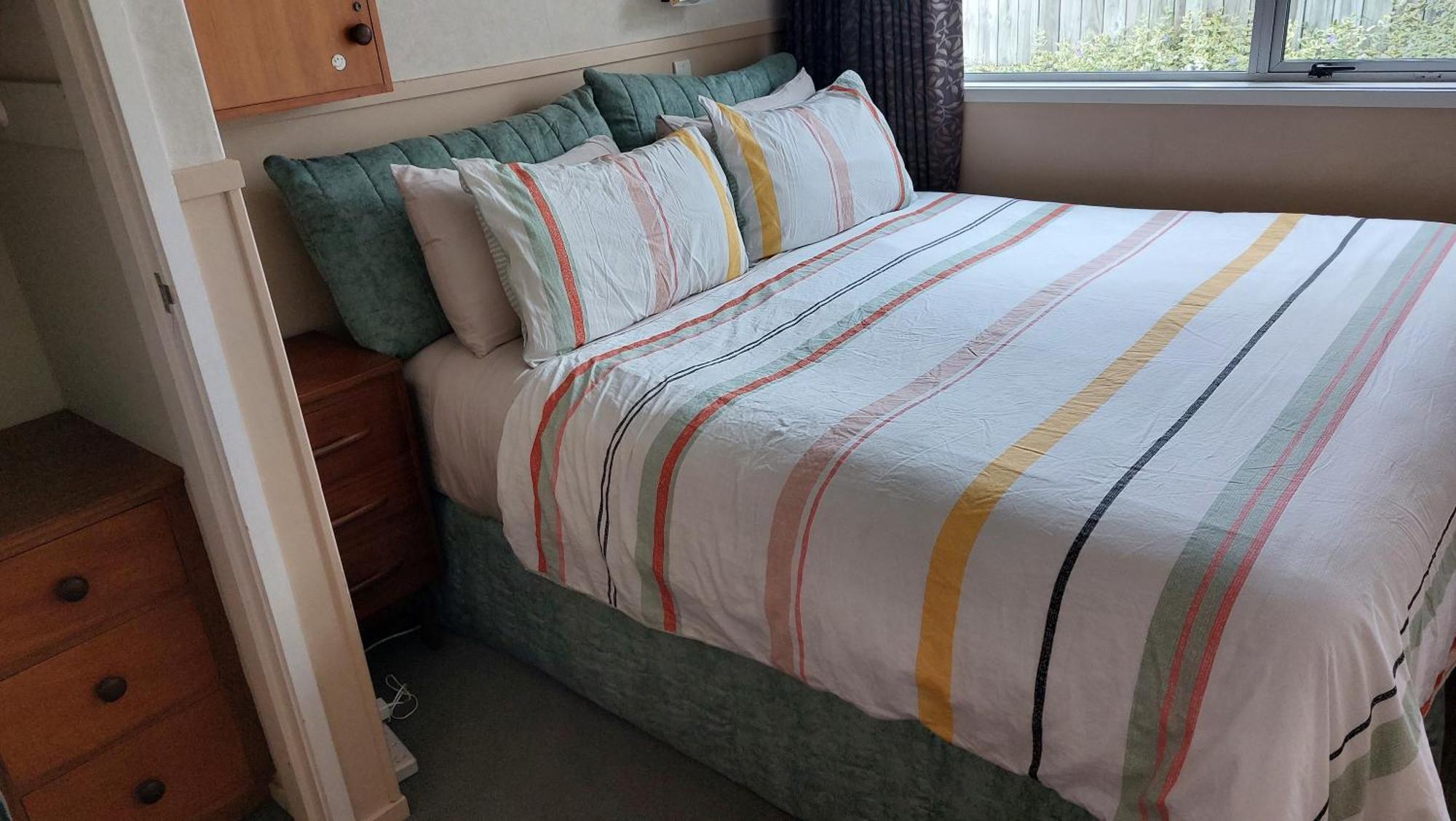 Bed And Breakfast Happy Home Taupo Accommodation Esterno foto