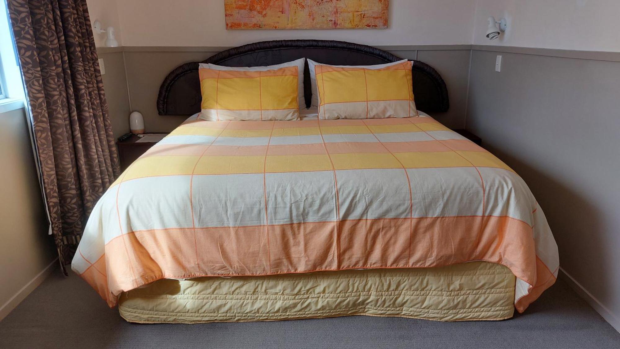 Bed And Breakfast Happy Home Taupo Accommodation Esterno foto
