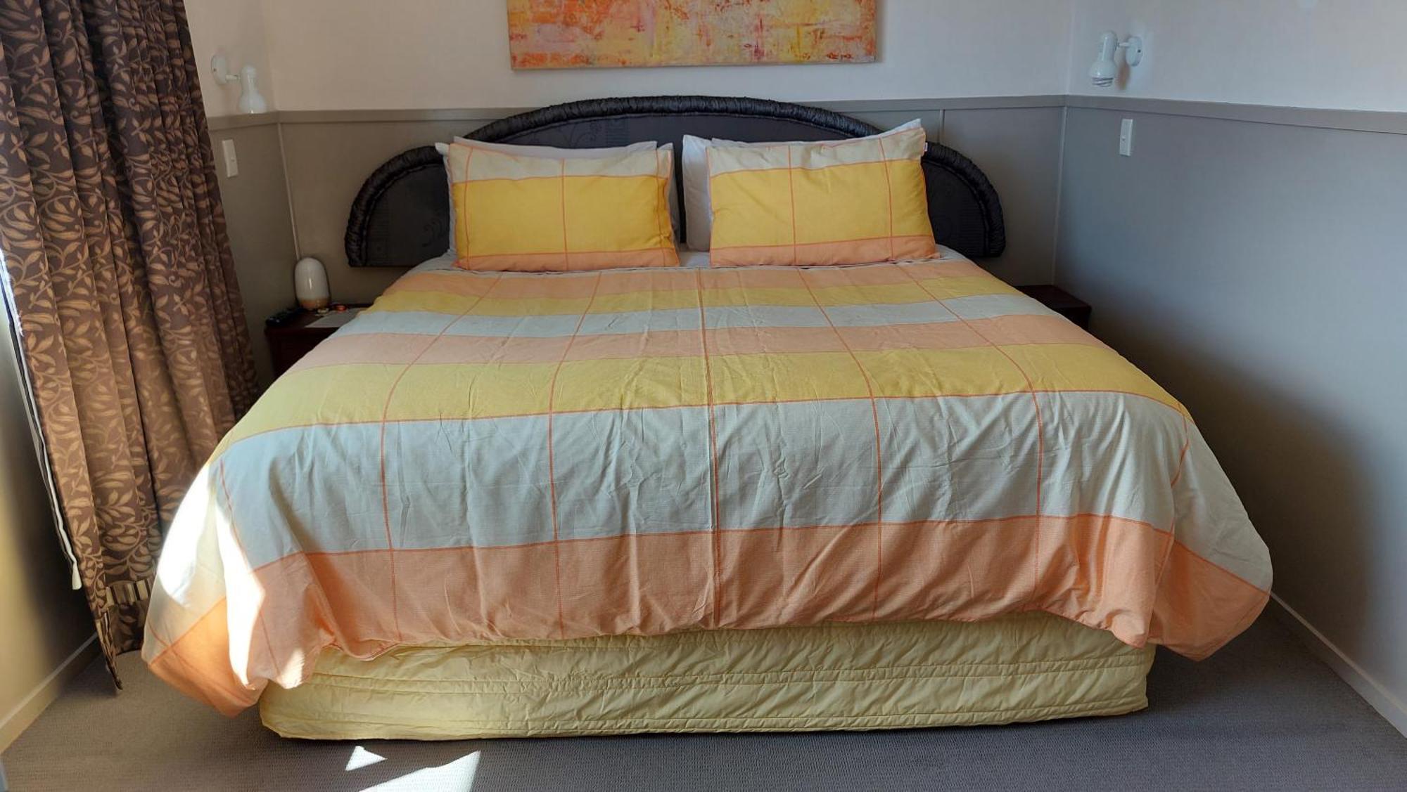 Bed And Breakfast Happy Home Taupo Accommodation Esterno foto