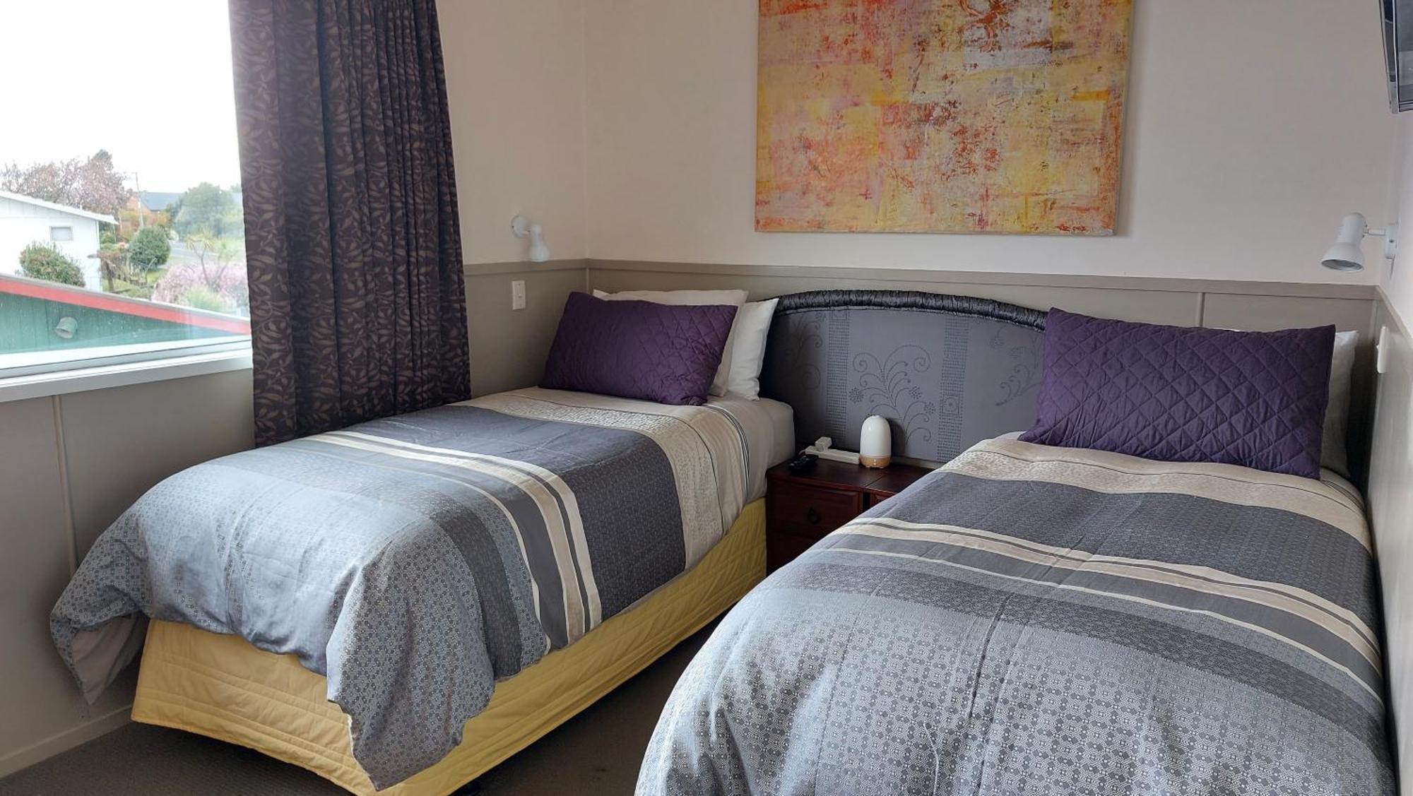 Bed And Breakfast Happy Home Taupo Accommodation Esterno foto