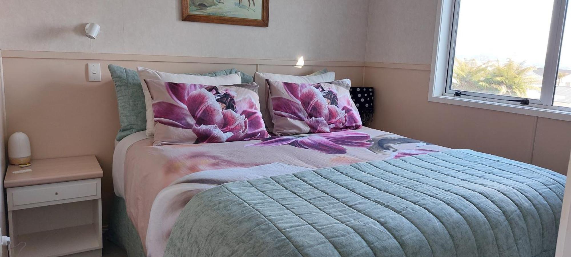 Bed And Breakfast Happy Home Taupo Accommodation Esterno foto